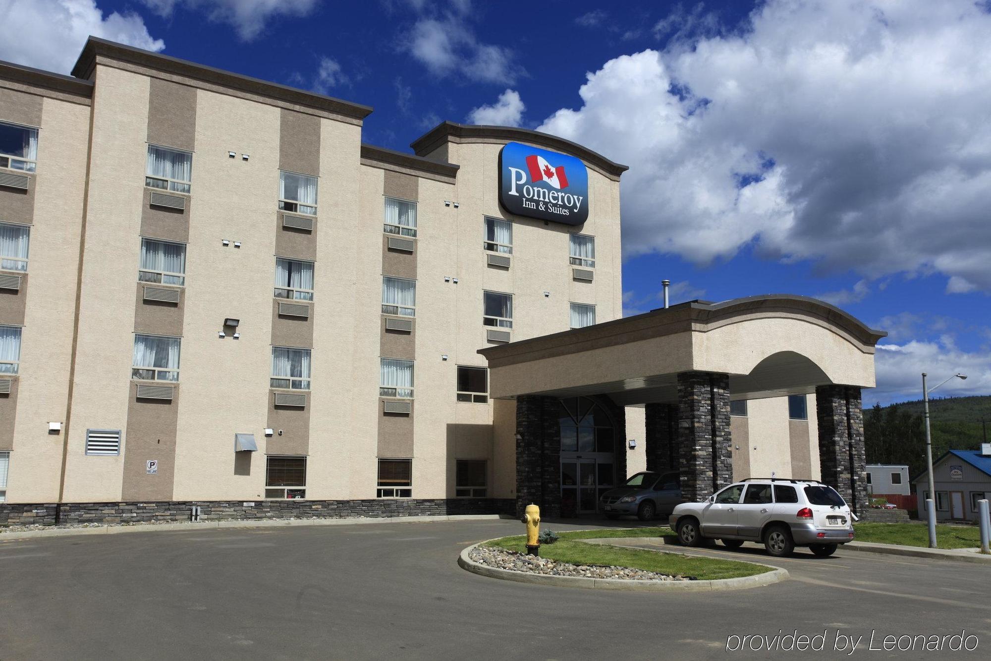 Pomeroy Inn And Suites Chetwynd Bagian luar foto